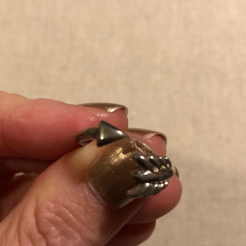 Silver Arrow Ring - Picture 4 of 5